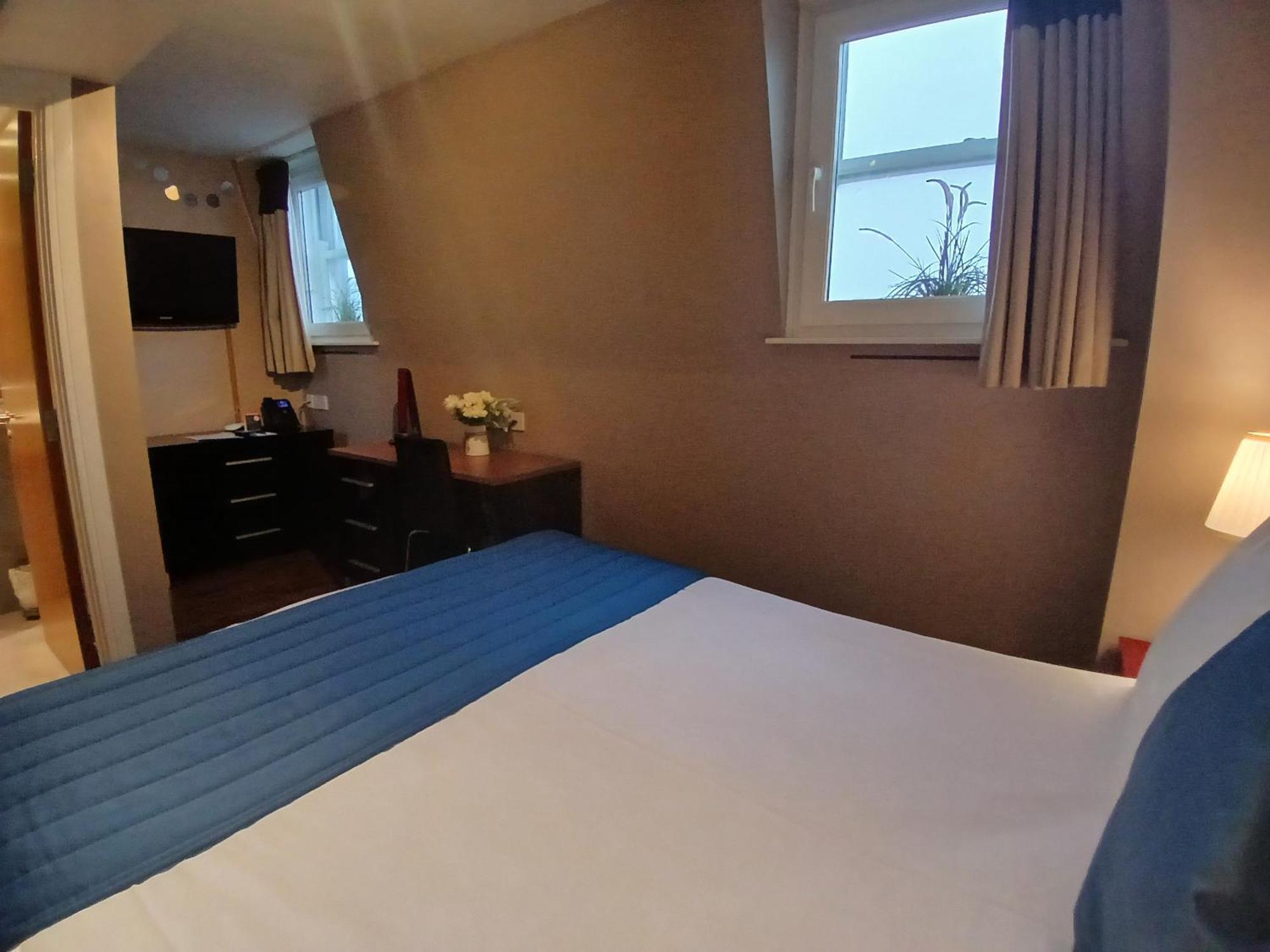 Отель The Royal 4*
