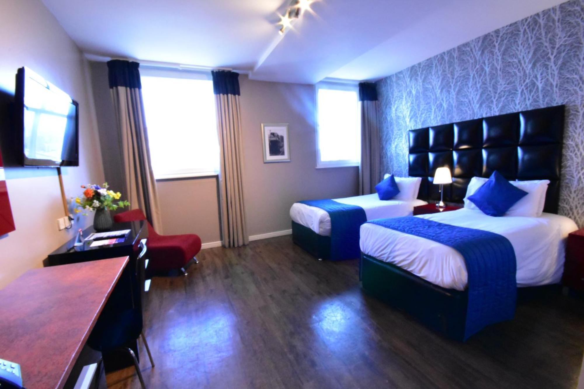 The Royal 4* Кардифф