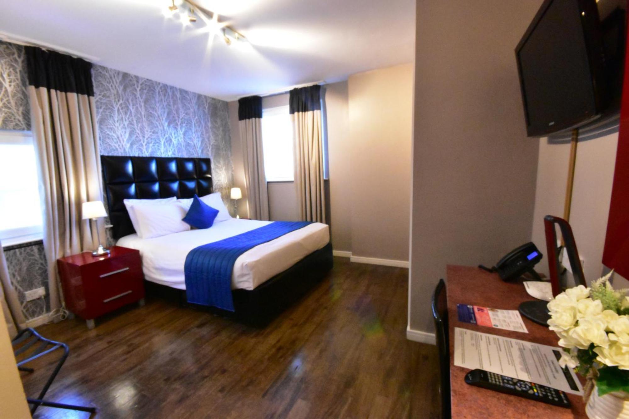 The Royal 4* Кардифф